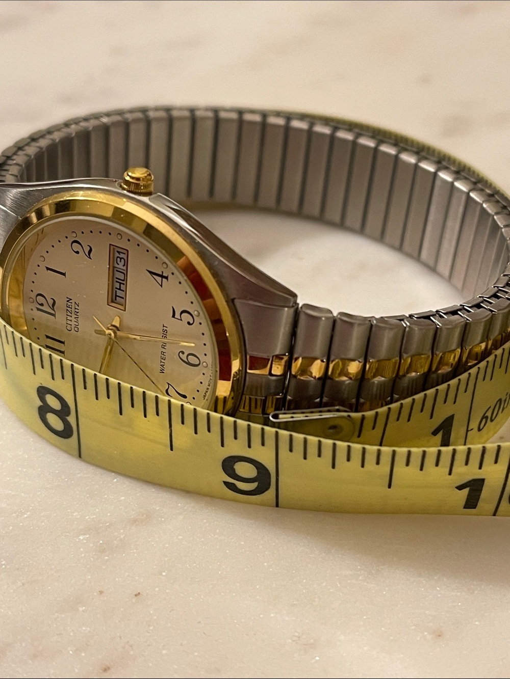 Preowned like New Condition Citizen Men’s watch Two-Tone with Stretch Bracelet. - Picture 11 of 11
